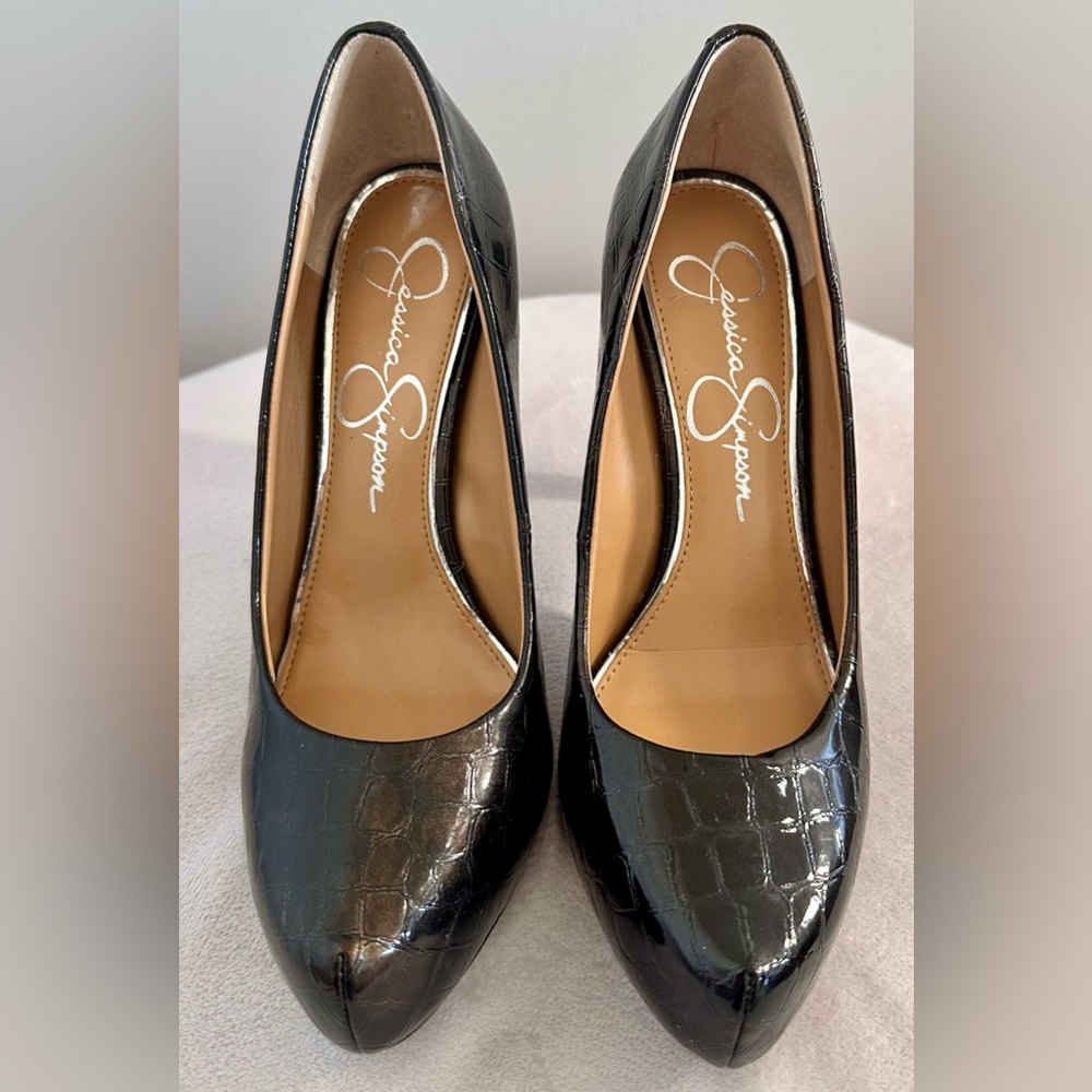 Jessica Simpson Snake print black & dark chocolate ish platform heels